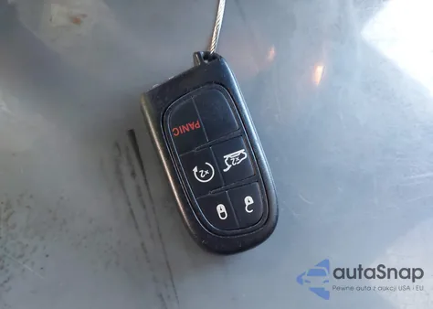 2019 Jeep Cherokee Limited 4X4 from USA, damaged, VIN 1C4PJMDN7KD179075